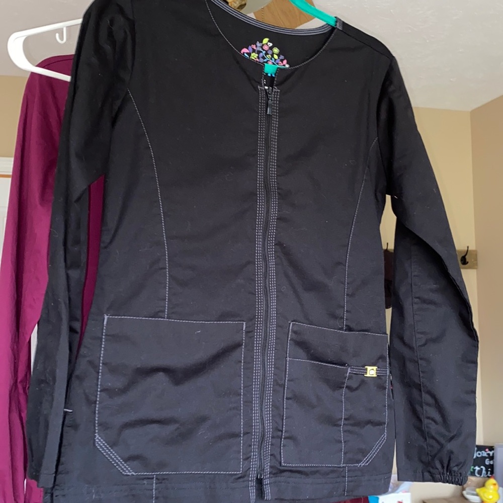 Wonder wink seven flex scrub jacket size xs